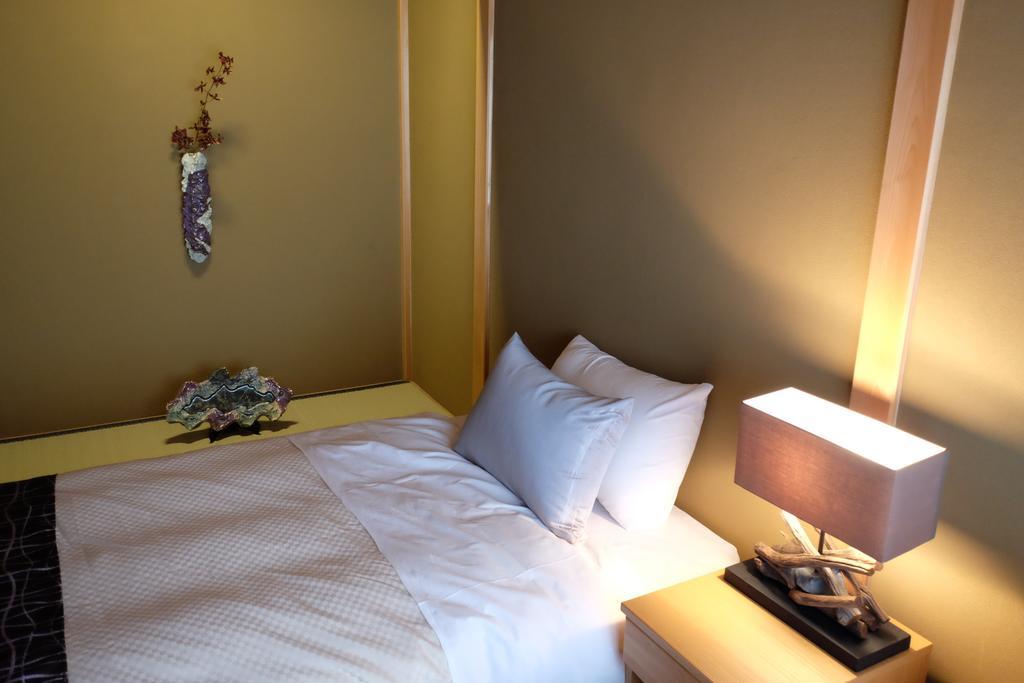 Miyagawacho Yoshii Hotel Kyoto Exterior foto